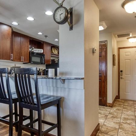 Gorgeous 2Bd 2Bth Condo With Mountain Views Pool Hot Tub Game Room Close To Parkway Pigeon Forge Buitenkant foto