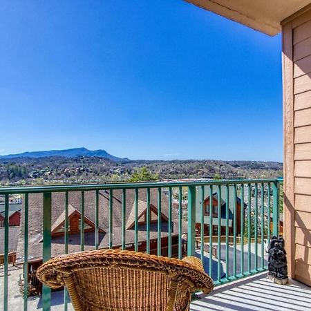 Gorgeous 2Bd 2Bth Condo With Mountain Views Pool Hot Tub Game Room Close To Parkway Pigeon Forge Buitenkant foto