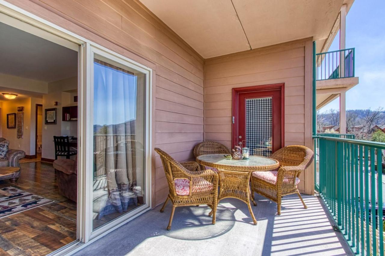 Gorgeous 2Bd 2Bth Condo With Mountain Views Pool Hot Tub Game Room Close To Parkway Pigeon Forge Buitenkant foto