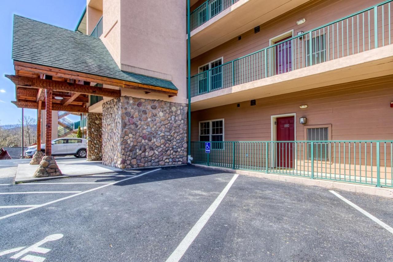 Gorgeous 2Bd 2Bth Condo With Mountain Views Pool Hot Tub Game Room Close To Parkway Pigeon Forge Buitenkant foto