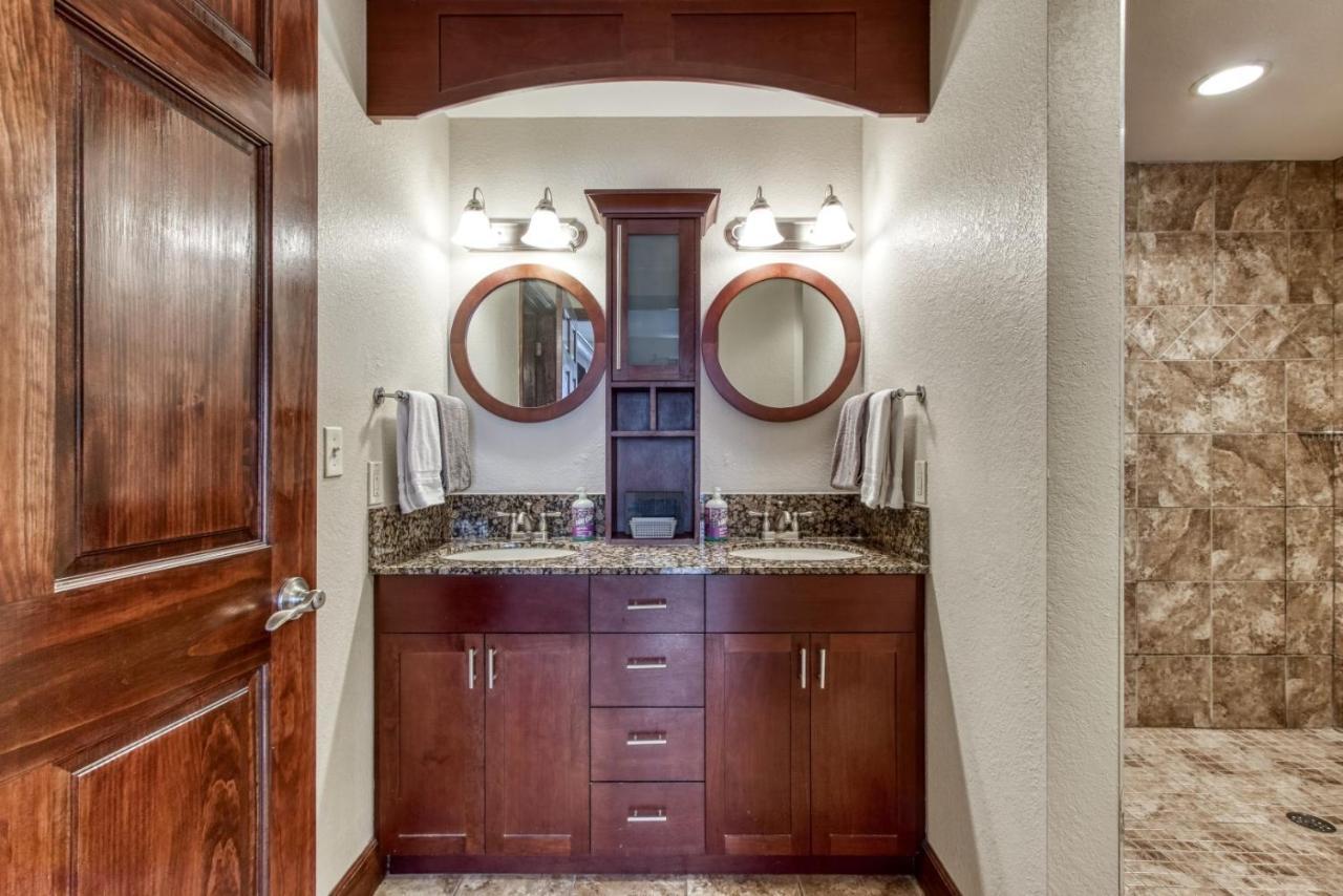 Gorgeous 2Bd 2Bth Condo With Mountain Views Pool Hot Tub Game Room Close To Parkway Pigeon Forge Buitenkant foto